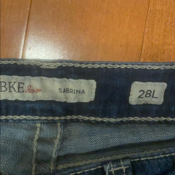 BKE Sabrina 28L - Picture 3 of 6